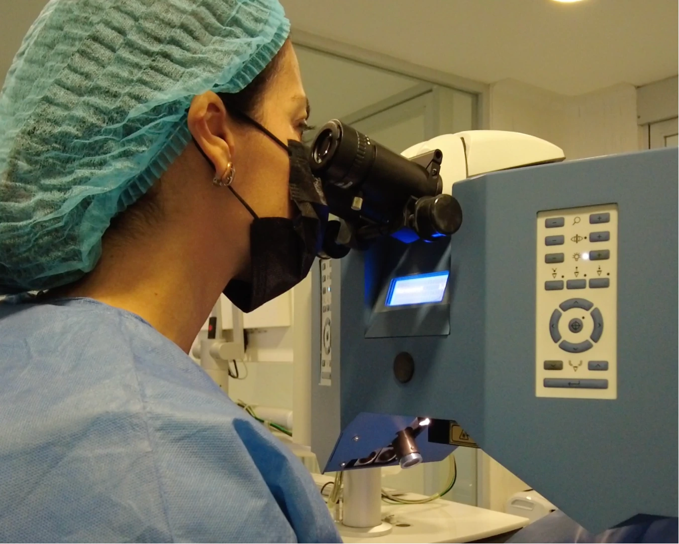 Tecnología láser para cirugía ocular